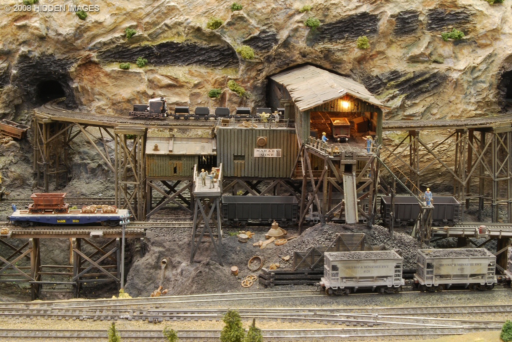 Model railroad photo galleries